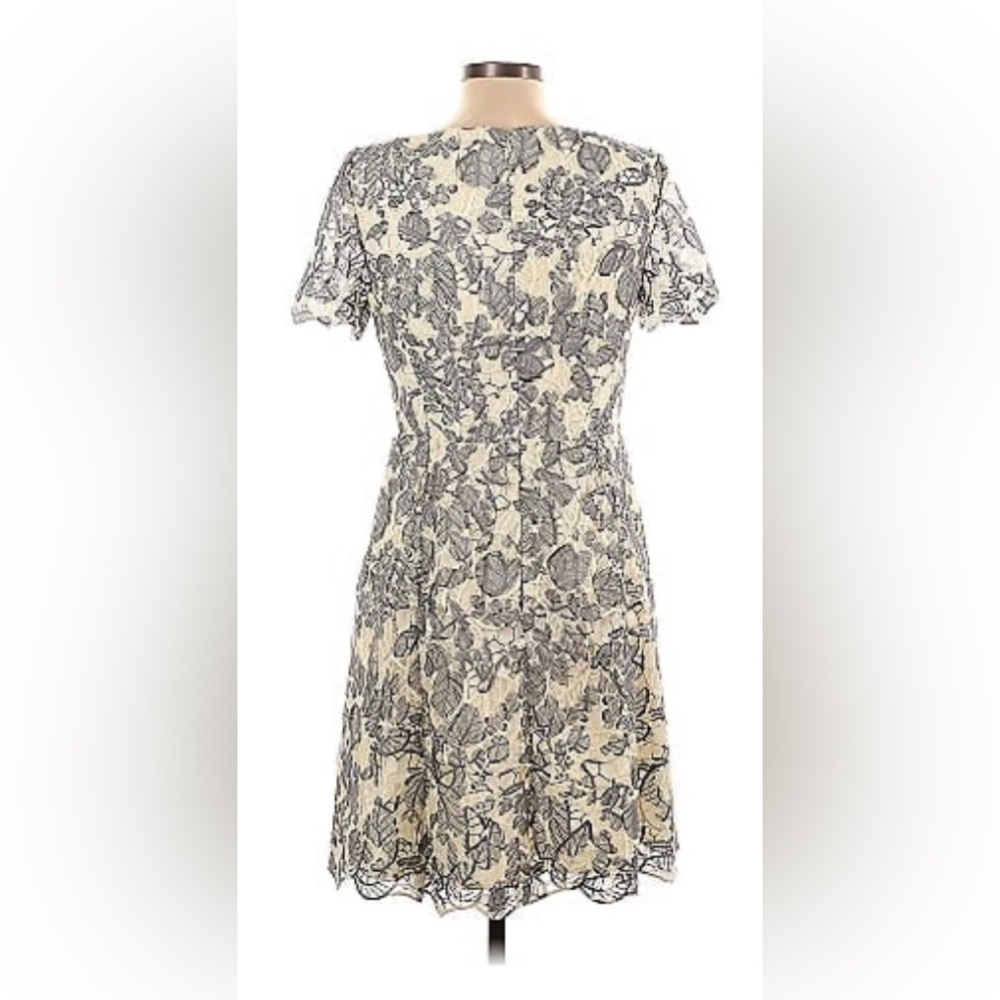 Tory Burch Lacy Summer Dress Moonrise Issy Floral Motif Boat neckline Size 10 - Picture 3 of 15